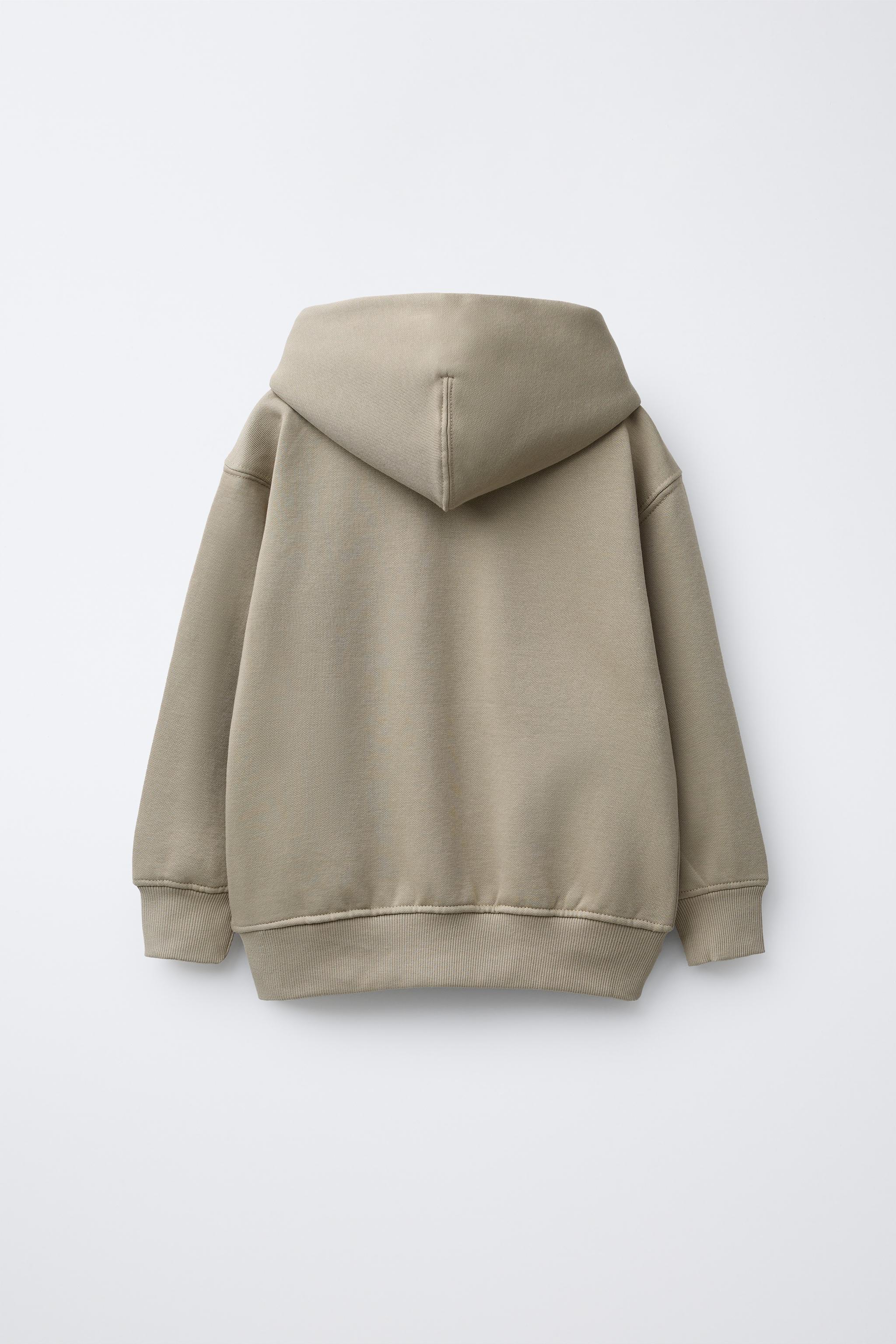 BASIC HOODED SWEATSHIRT